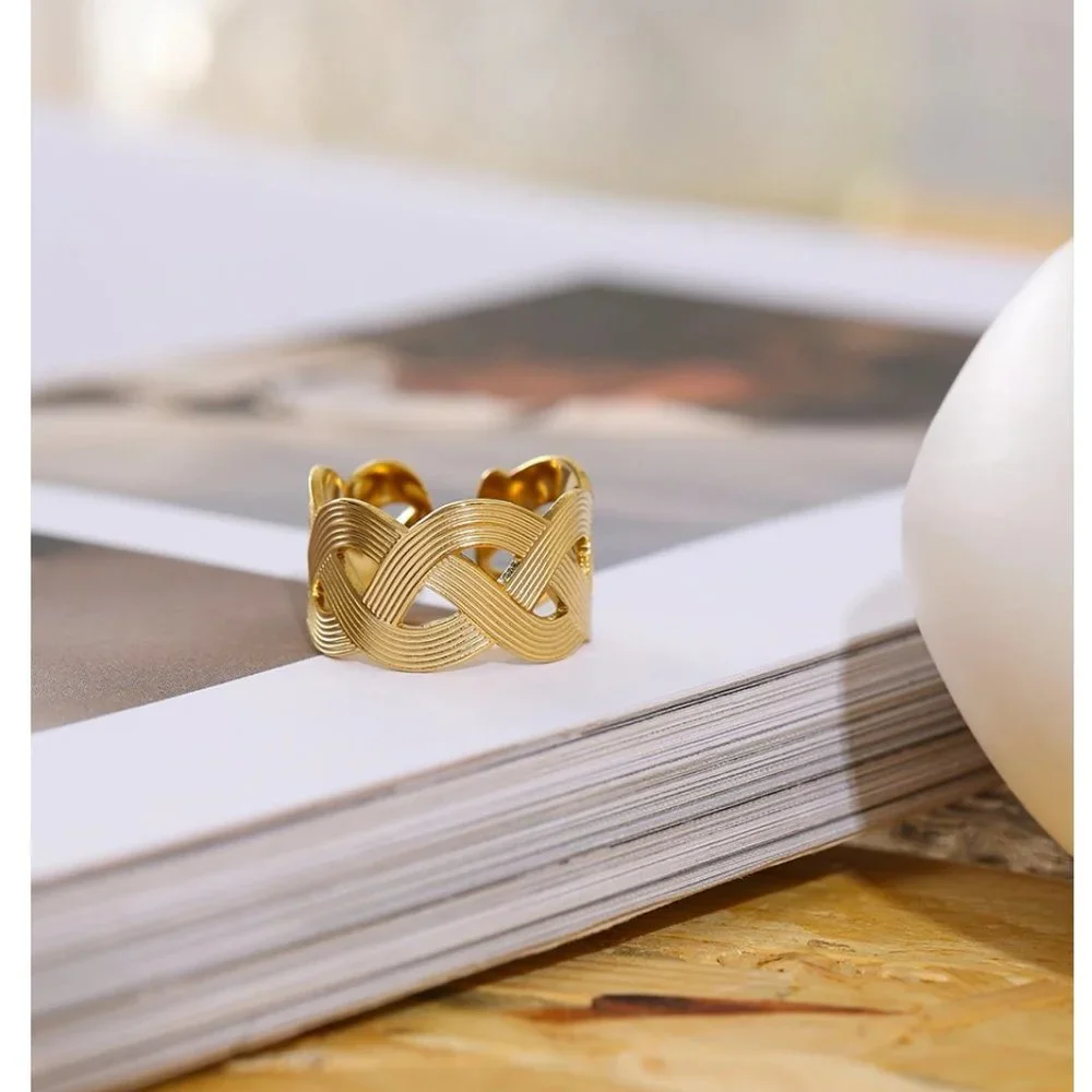 New 18K Gold Plated Braided Resizable Ring